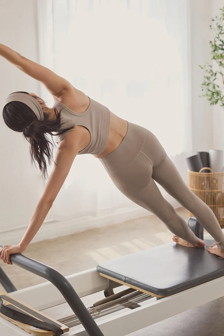 7/8 High-Waist Airlift Legging "Gravel"